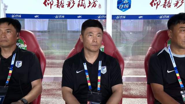 大连争亚冠名额不踩刹车，若拿下国安双保险，毛伟杰+吕焯毅边路压制